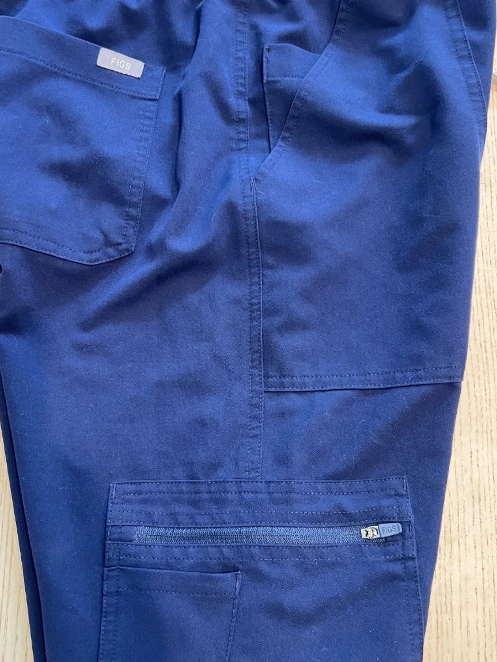 FIGS Men Small Short Cairo Cargo Scrub Pants navy blue TM3001S medical uniform
